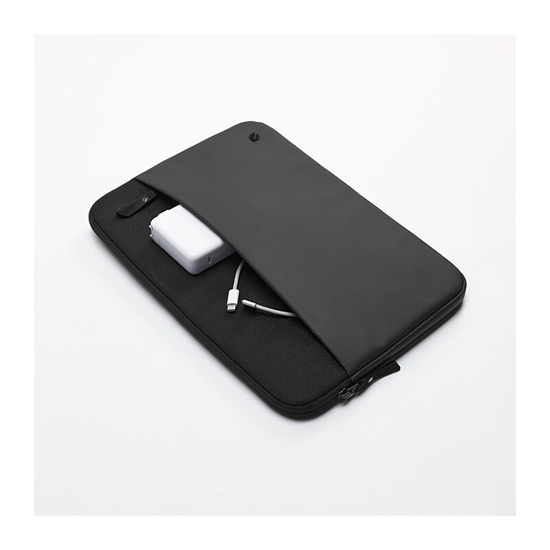 Incase ARC Sleeve for 14in Laptop - Black Incase ARC Sleeve for 14in Laptop - Black