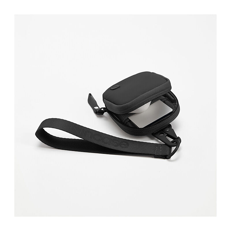 Incase ARC Compact Pouch - Black